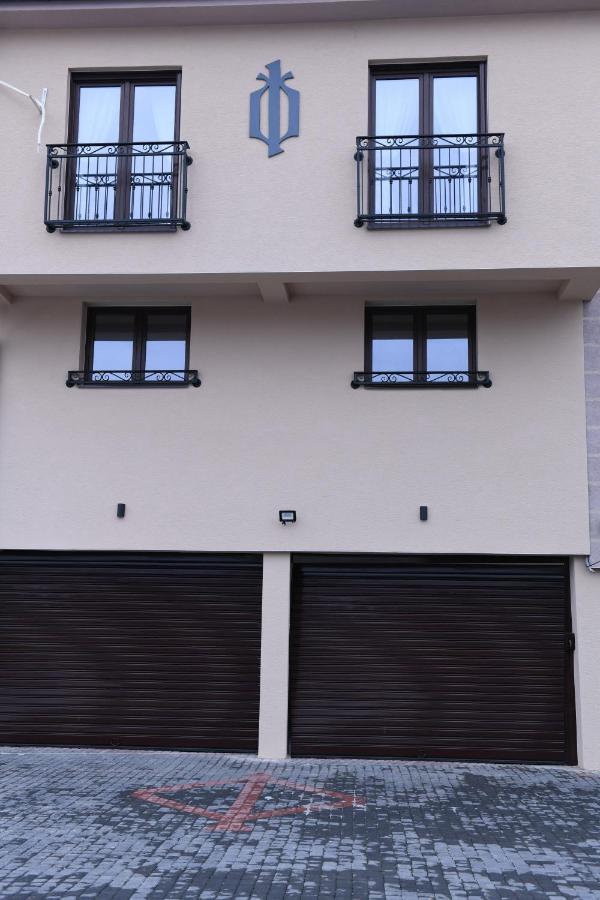 Filip Apartment *